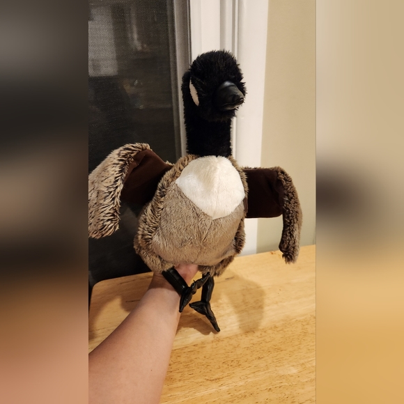 Folkmanis Canadian geese bird puppet - Picture 1 of 10